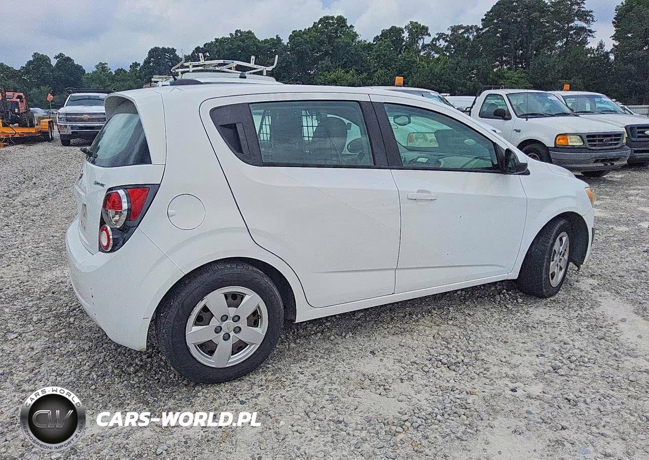 2016 Chevrolet Sonic Ls VIN:1G1JA6SH9G4156105 - 3