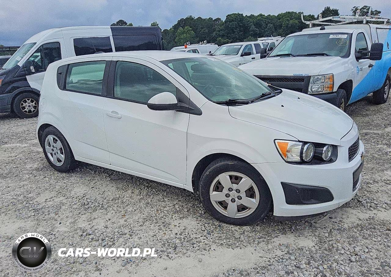 2016 Chevrolet Sonic Ls VIN:1G1JA6SH9G4156105 - 4