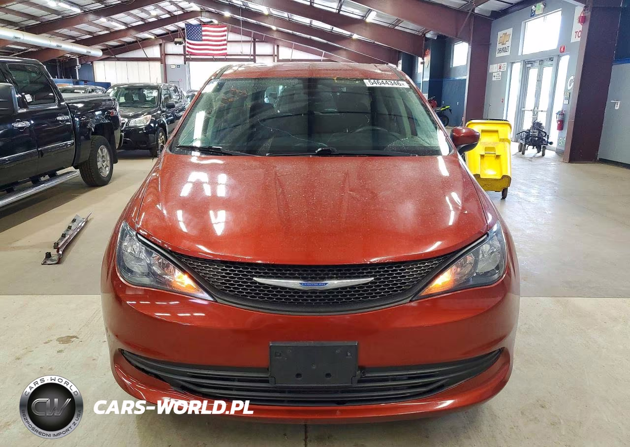 2018 Chrysler Pacifica L VIN:2C4RC1AG3JR172515 - 5