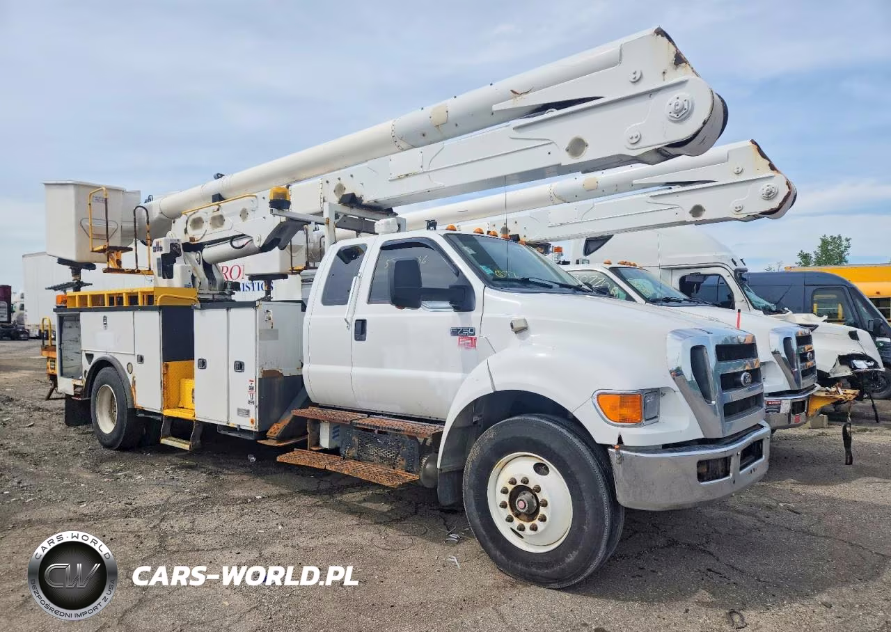 2012 Ford F750 Super Duty Bucket Truck