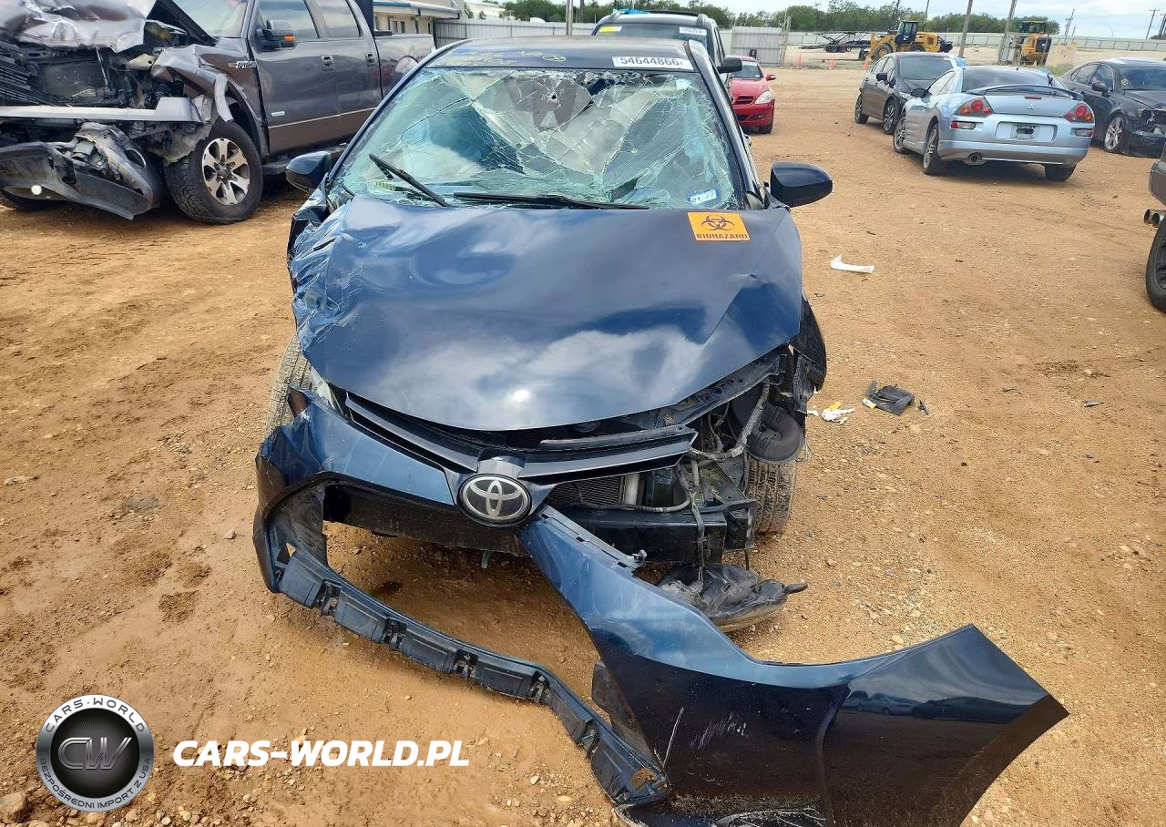 2018 Toyota Corolla Le VIN:2T1BURHE7JC066893 - 5
