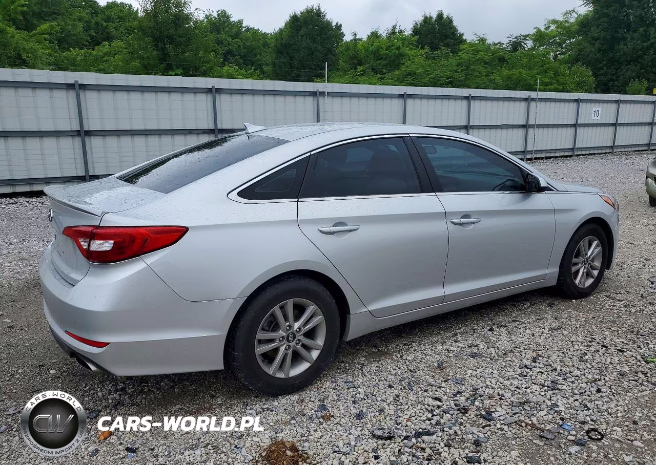 2015 Hyundai Sonata VIN:5NPE24AF8FH005596 - 3