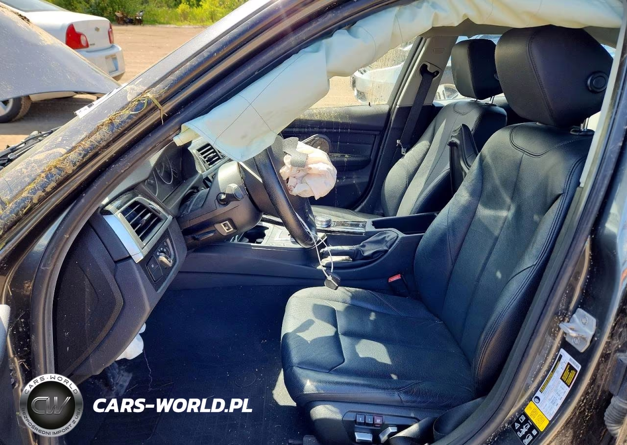 2018 BMW 320 Xi VIN:WBA8A3C53JA357819 - 7