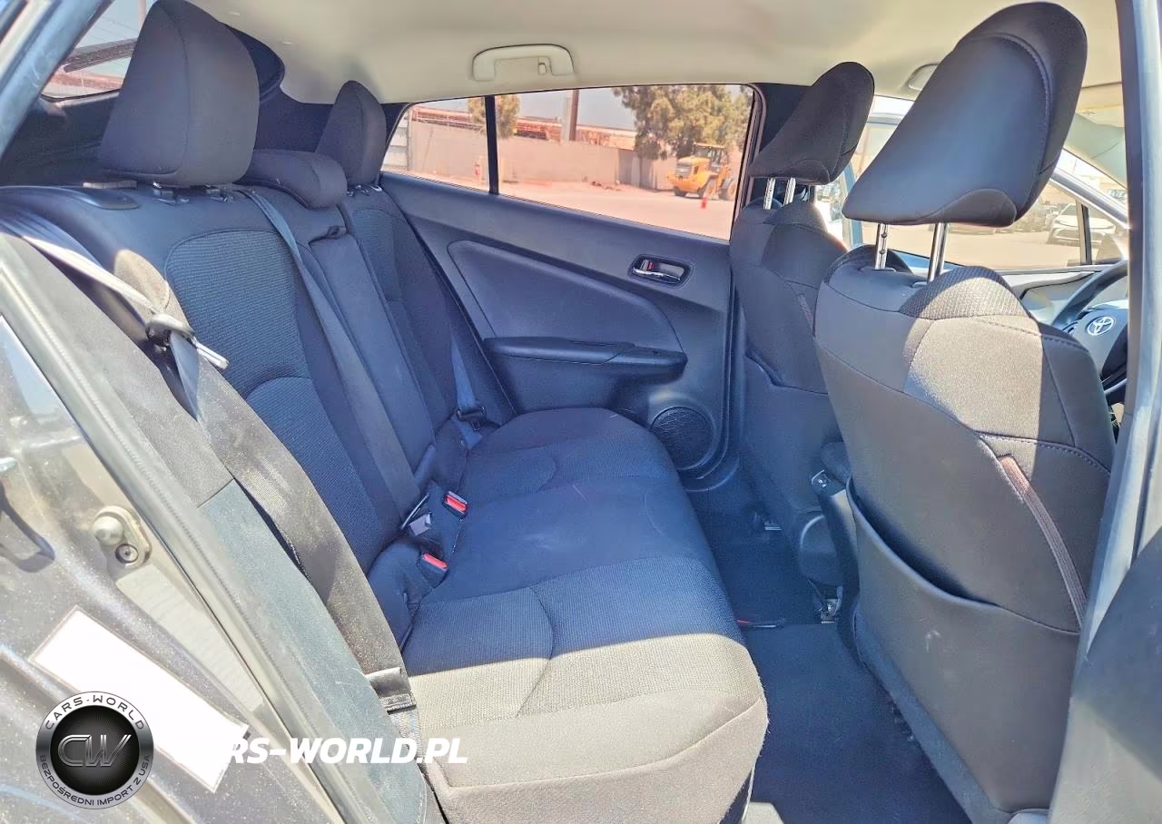 2021 Toyota Prius Le VIN:JTDKAMFU6M3148231 - 10