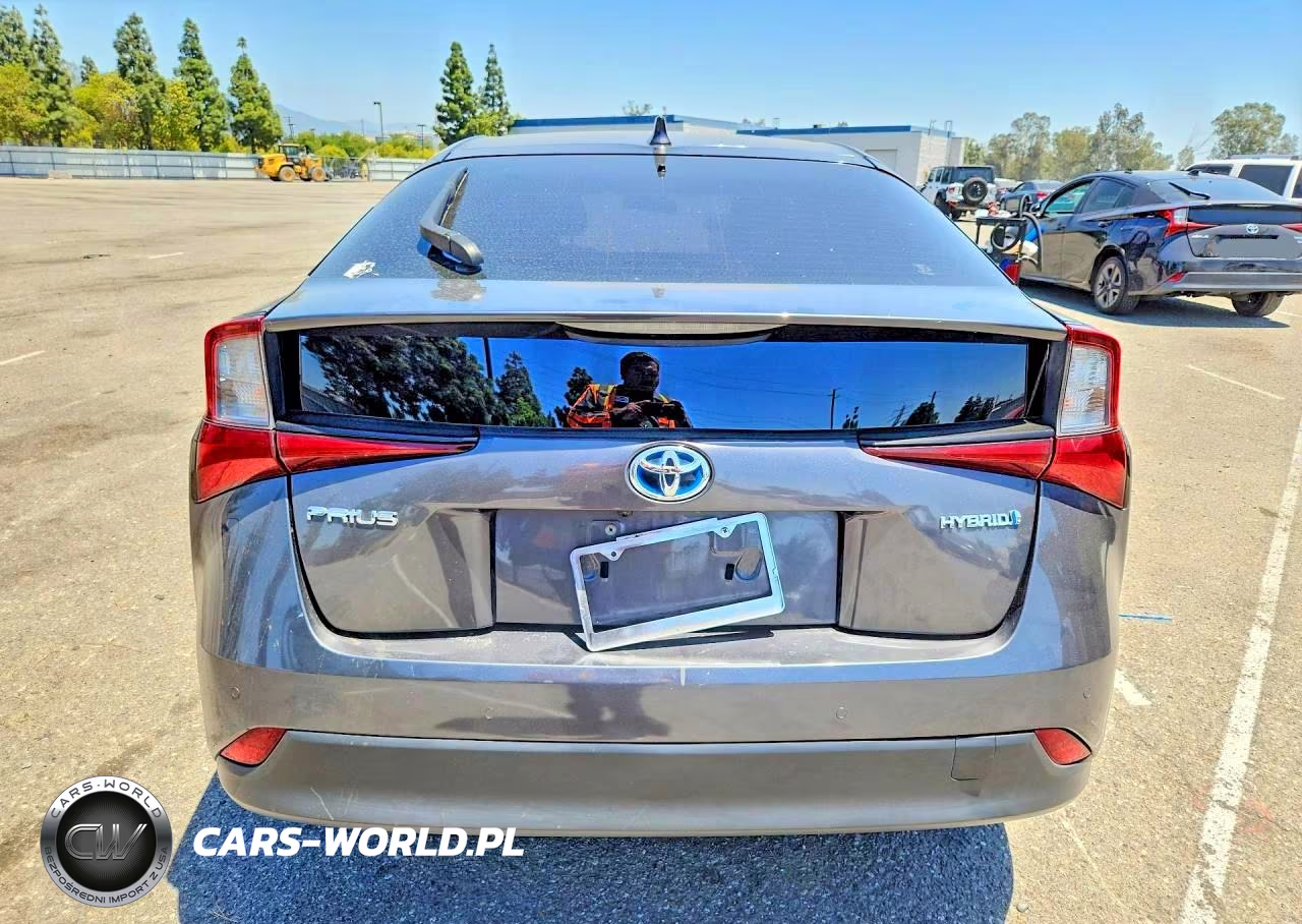 2021 Toyota Prius Le VIN:JTDKAMFU6M3148231 - 6