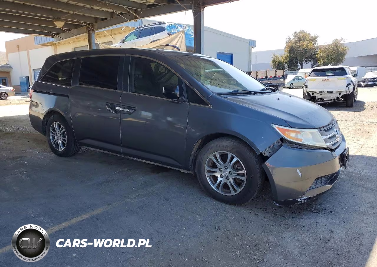 2013 Honda Odyssey Exl VIN:5FNRL5H69DB003989 - 4