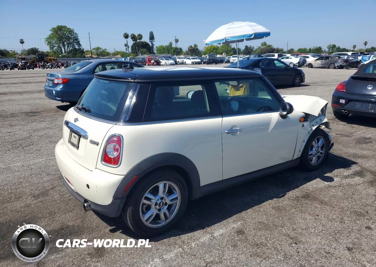 2013 Mini Cooper VIN:WMWSU3C55DT686026 - 3