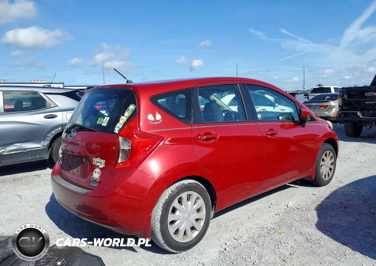 2015 Nissan Versa Note S Plus VIN:3N1CE2CP2FL361117 - 3