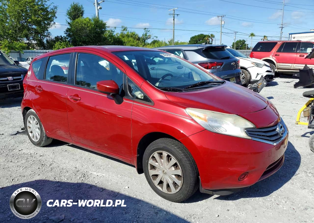 2015 Nissan Versa Note S Plus VIN:3N1CE2CP2FL361117 - 4