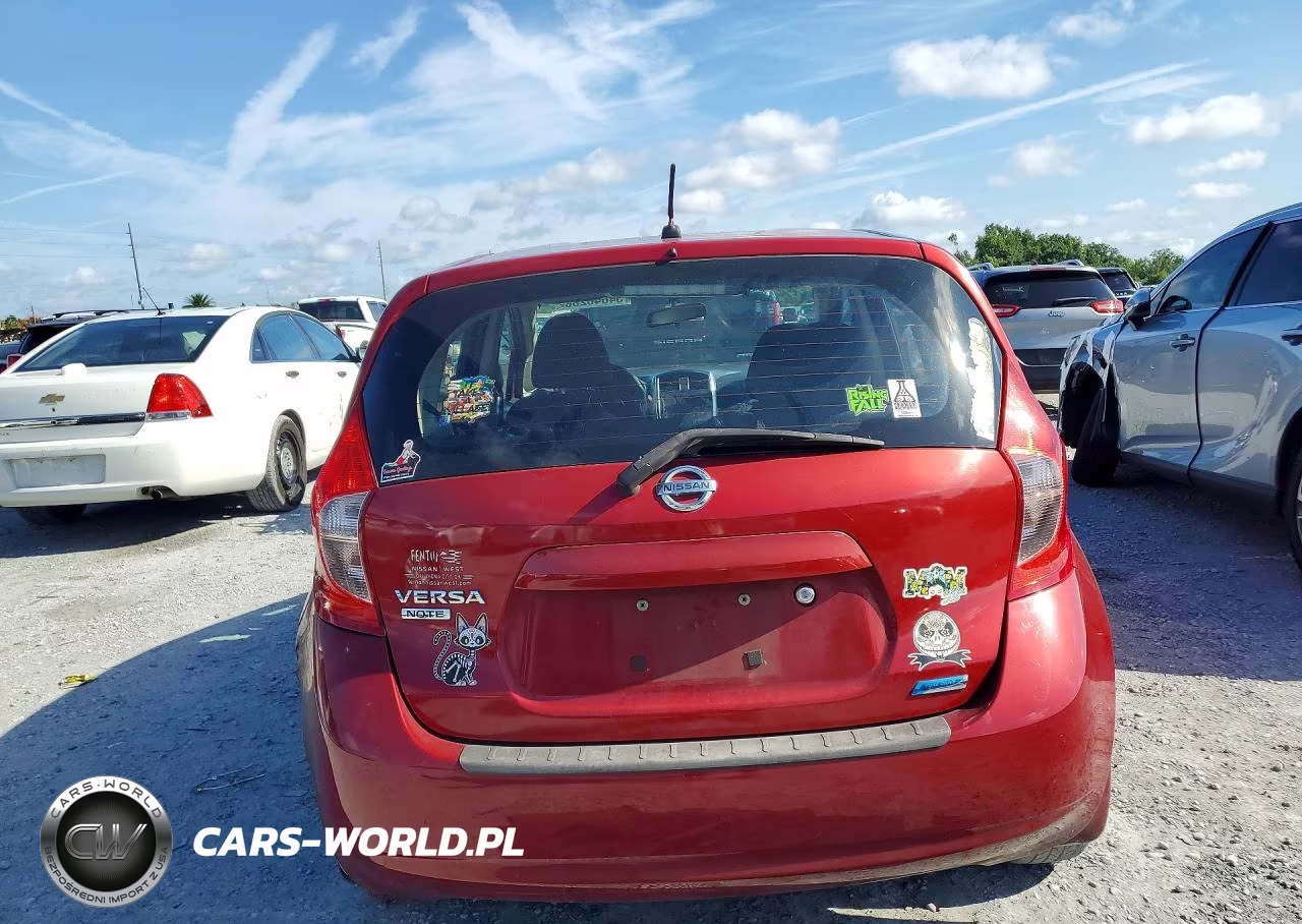 2015 Nissan Versa Note S Plus VIN:3N1CE2CP2FL361117 - 6