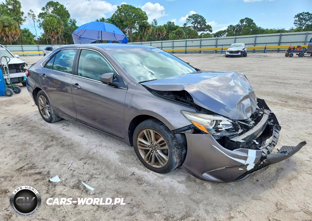 2017 Toyota Camry Se VIN:4T1BF1FK7HU443798 - 4
