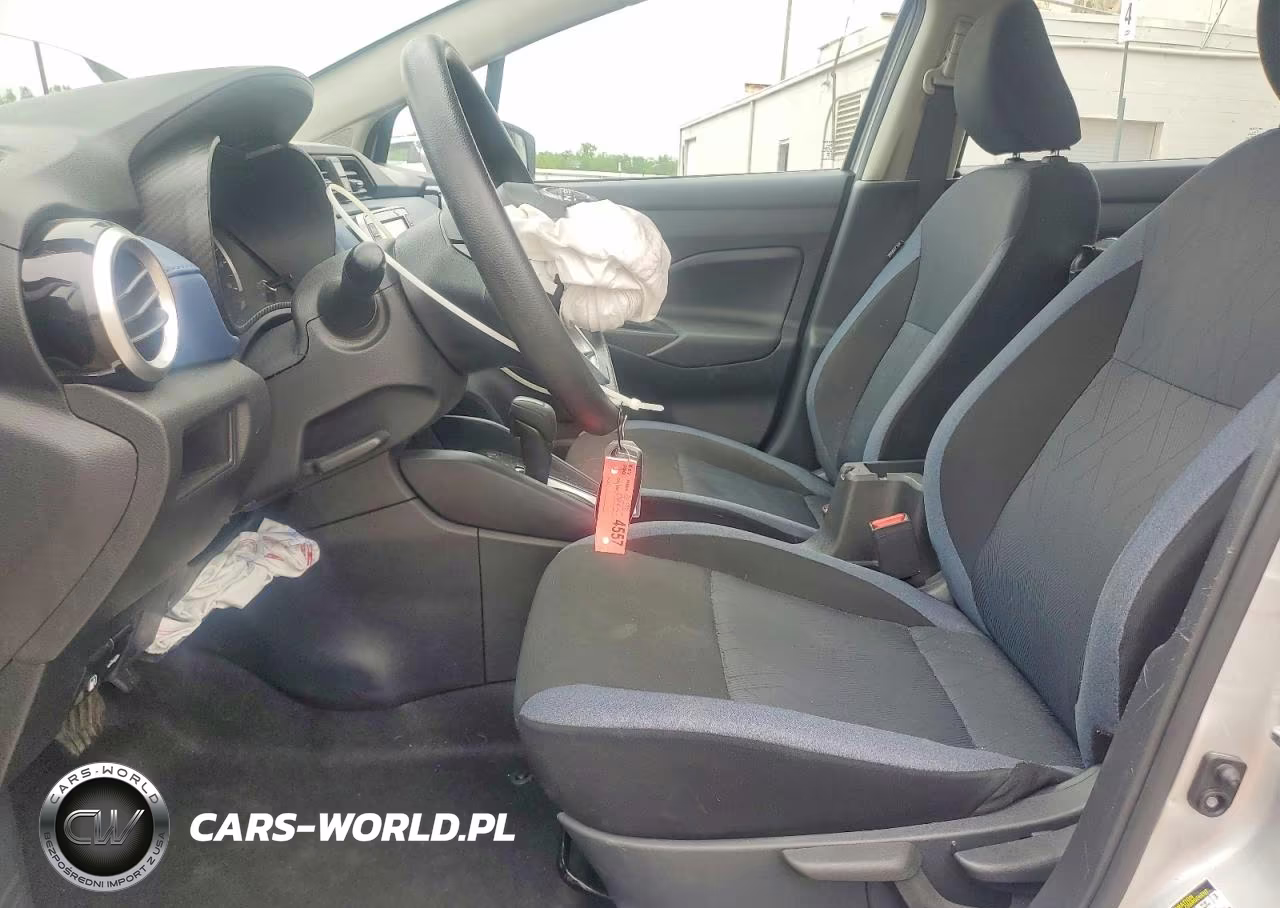 2025 Nissan Versa Sv VIN:3N1CN8EV5SL847106 - 7