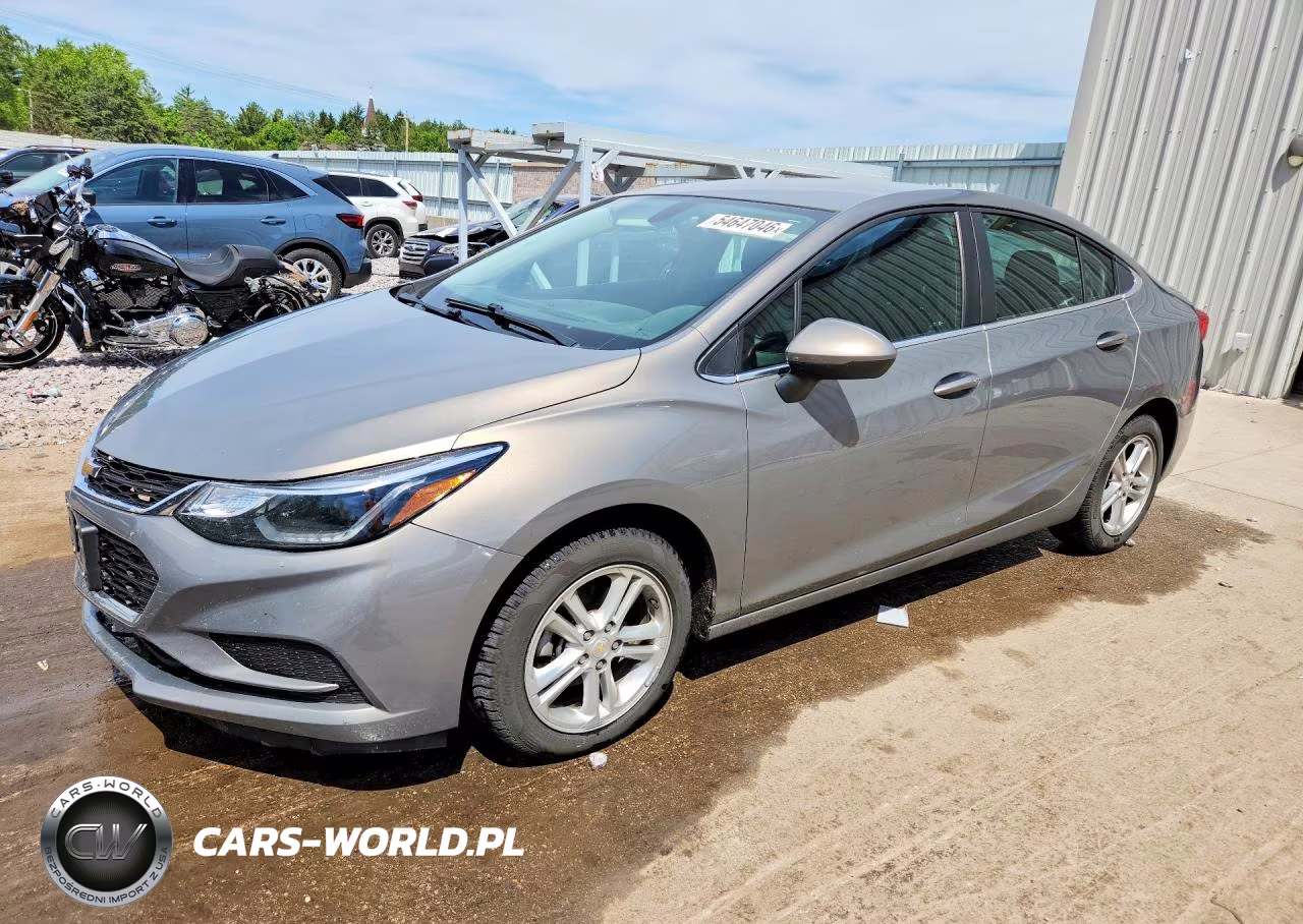 2017 Chevrolet Cruze Lt – zdjęcie 1 z 13