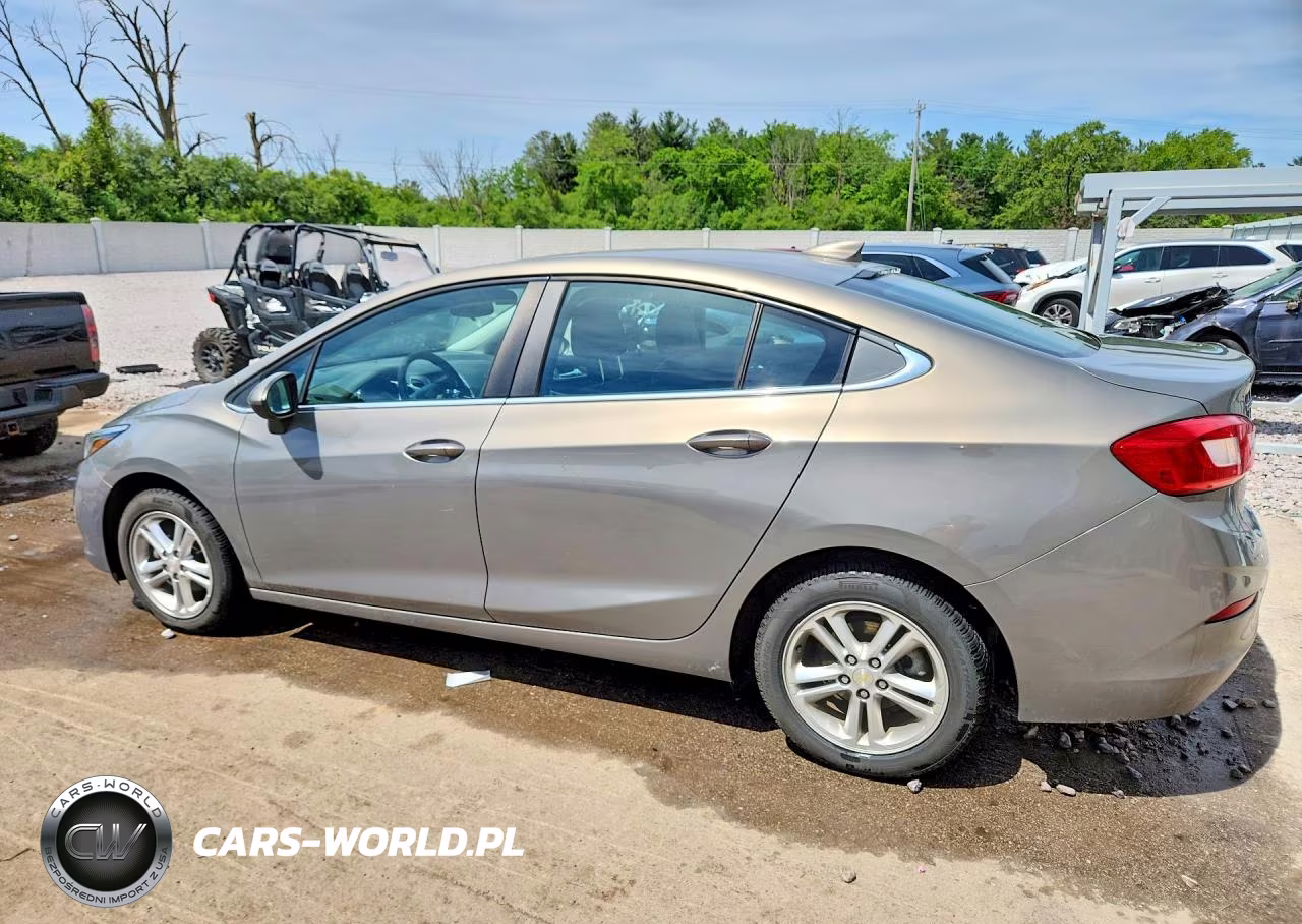 2017 Chevrolet Cruze Lt VIN:3G1BE5SM8HS571076 - 2