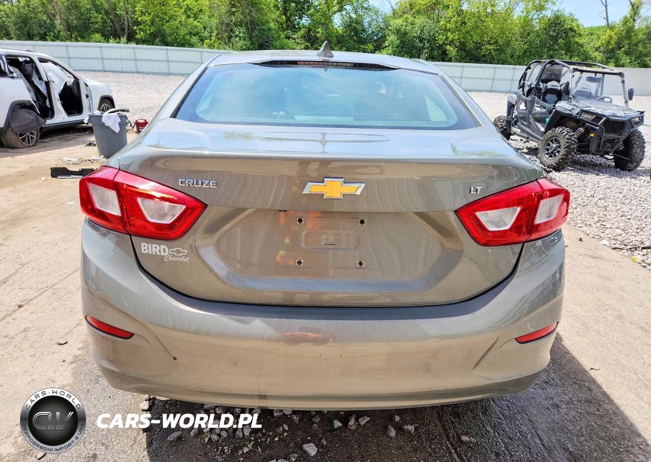 2017 Chevrolet Cruze Lt VIN:3G1BE5SM8HS571076 - 6