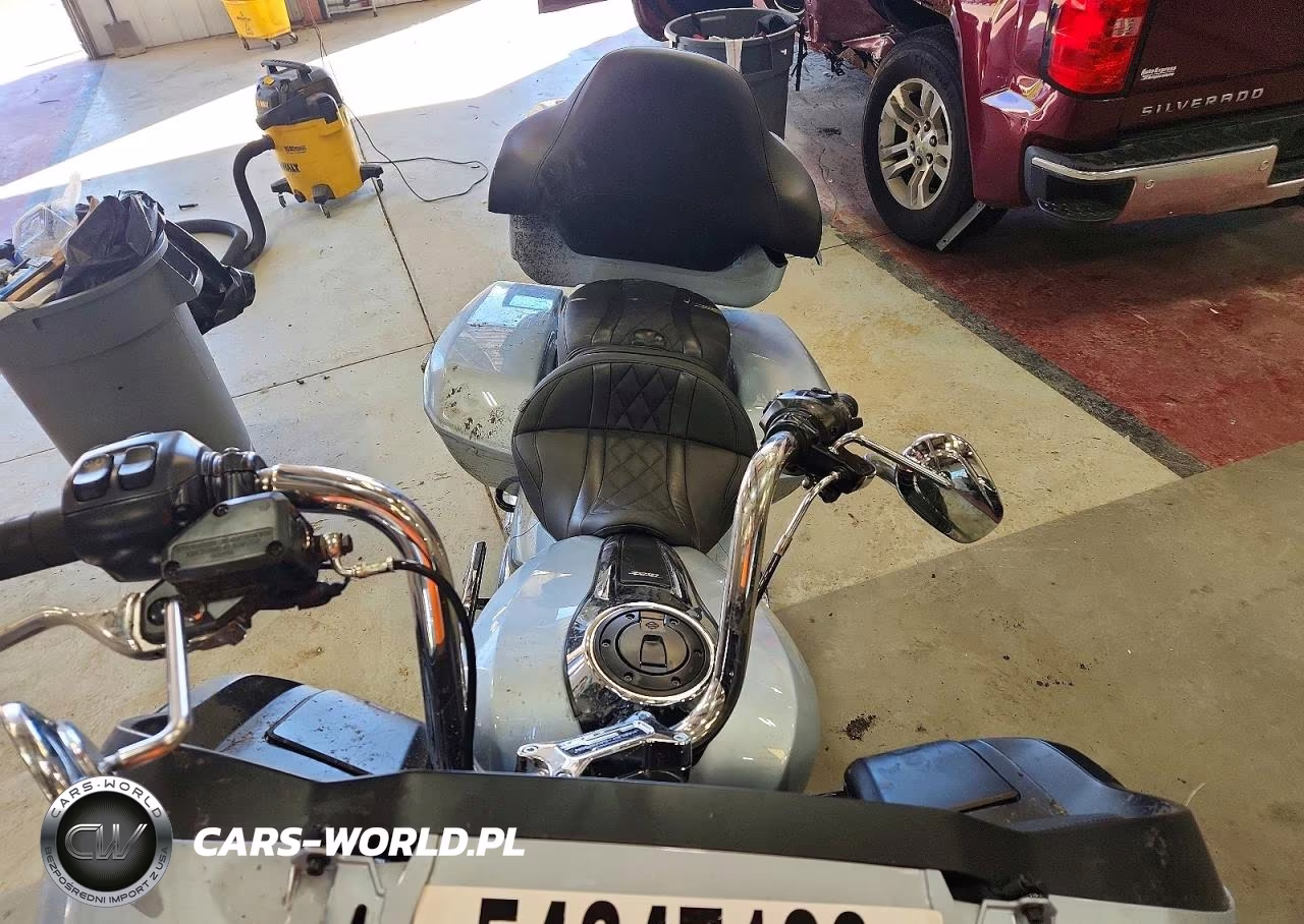 2025 Harley-Davidson Fltrx VIN:1HD1KH719SB624851 - 5