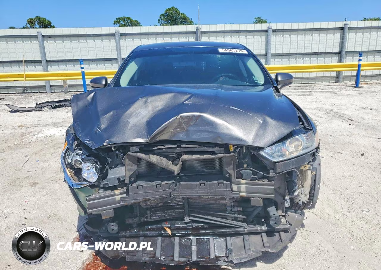 2016 Ford Fusion S Hybrid VIN:3FA6P0UU0GR126992 - 5