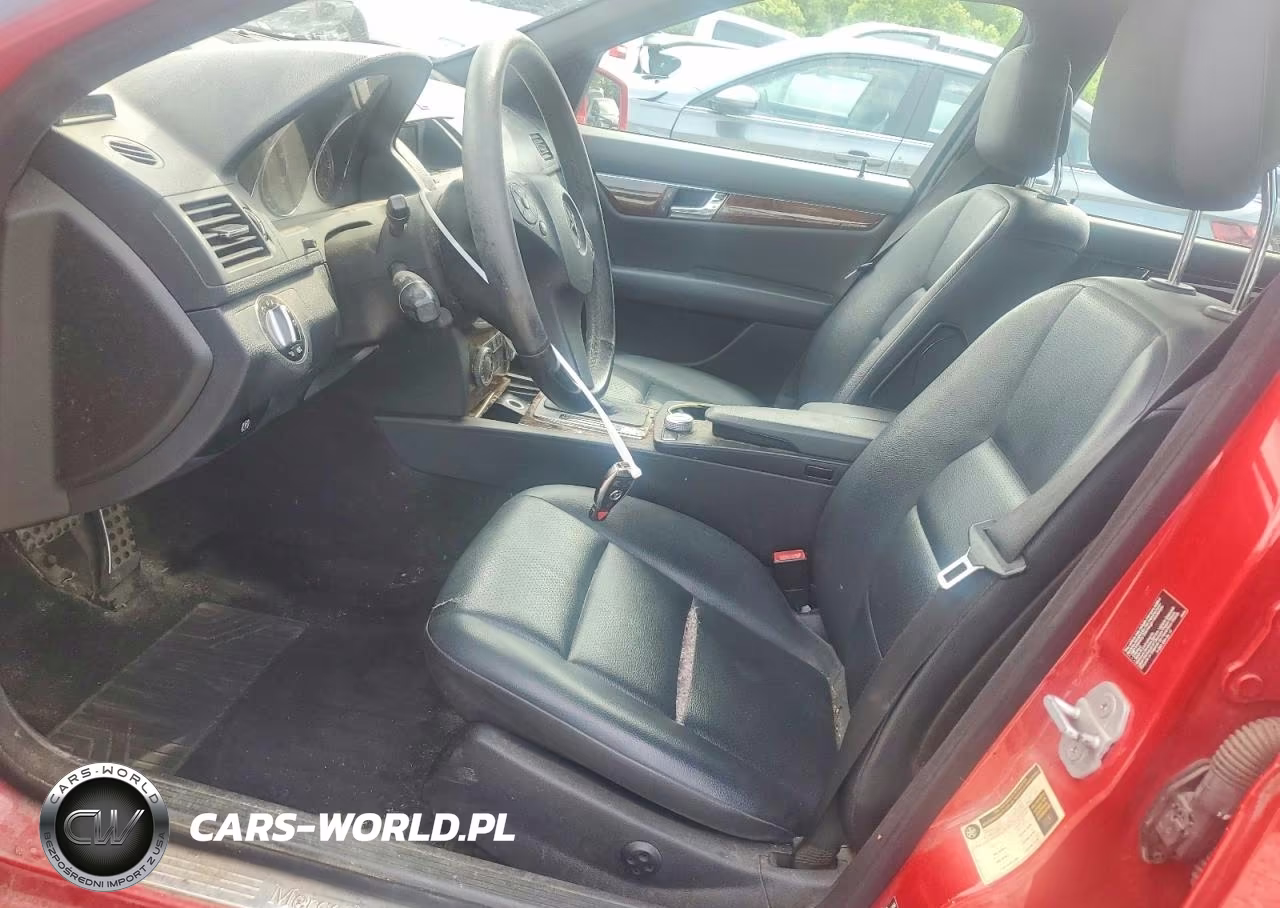 2010 Mercedes-Benz C 300 4Matic VIN:WDDGF8BB3AR099653 - 7