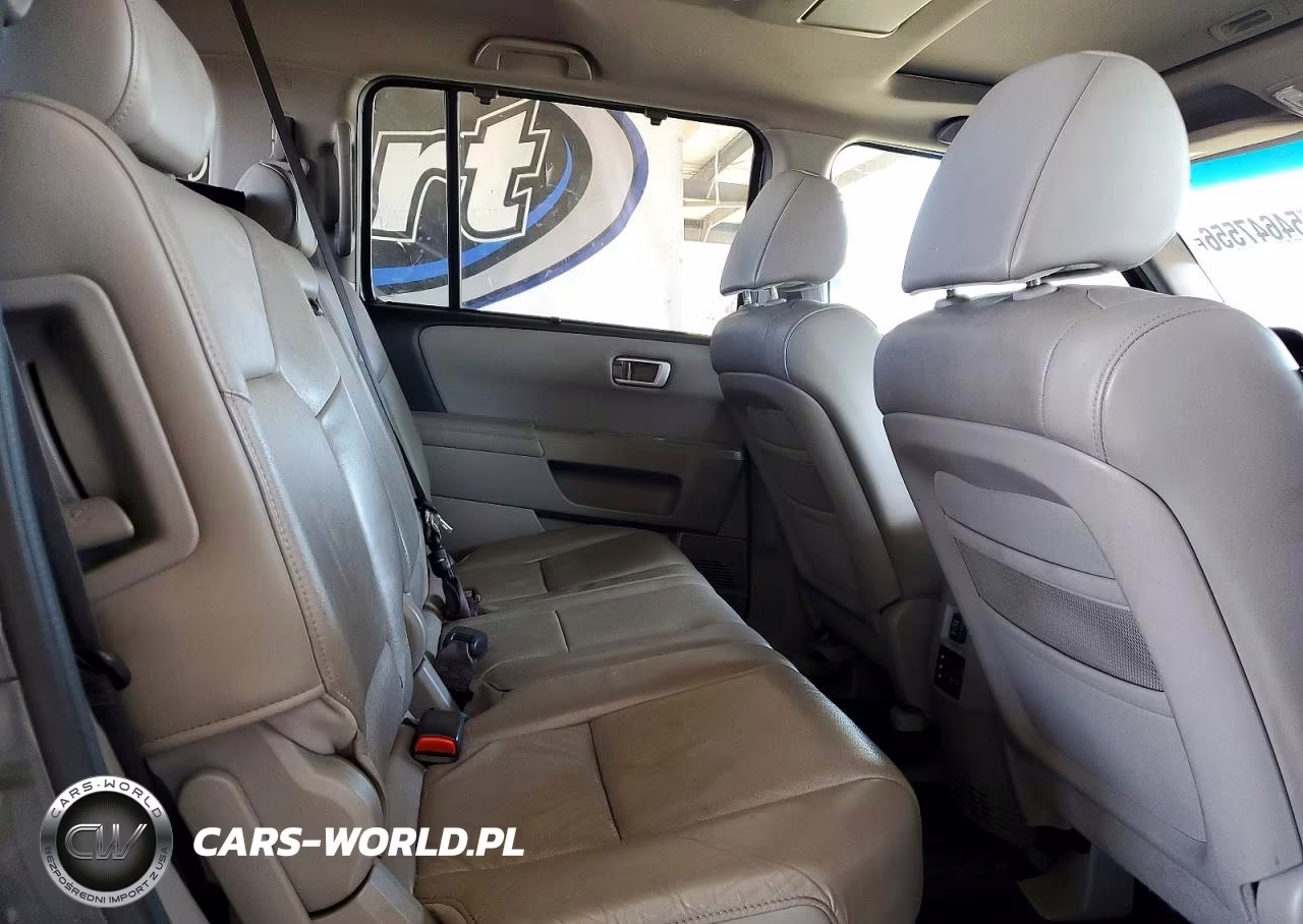 2011 Honda Pilot Touring VIN:5FNYF4H98BB009089 - 10