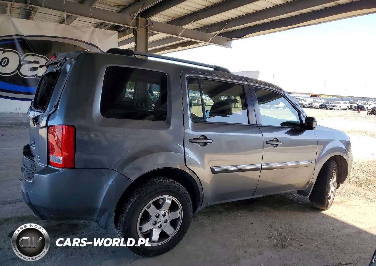 2011 Honda Pilot Touring VIN:5FNYF4H98BB009089 - 3
