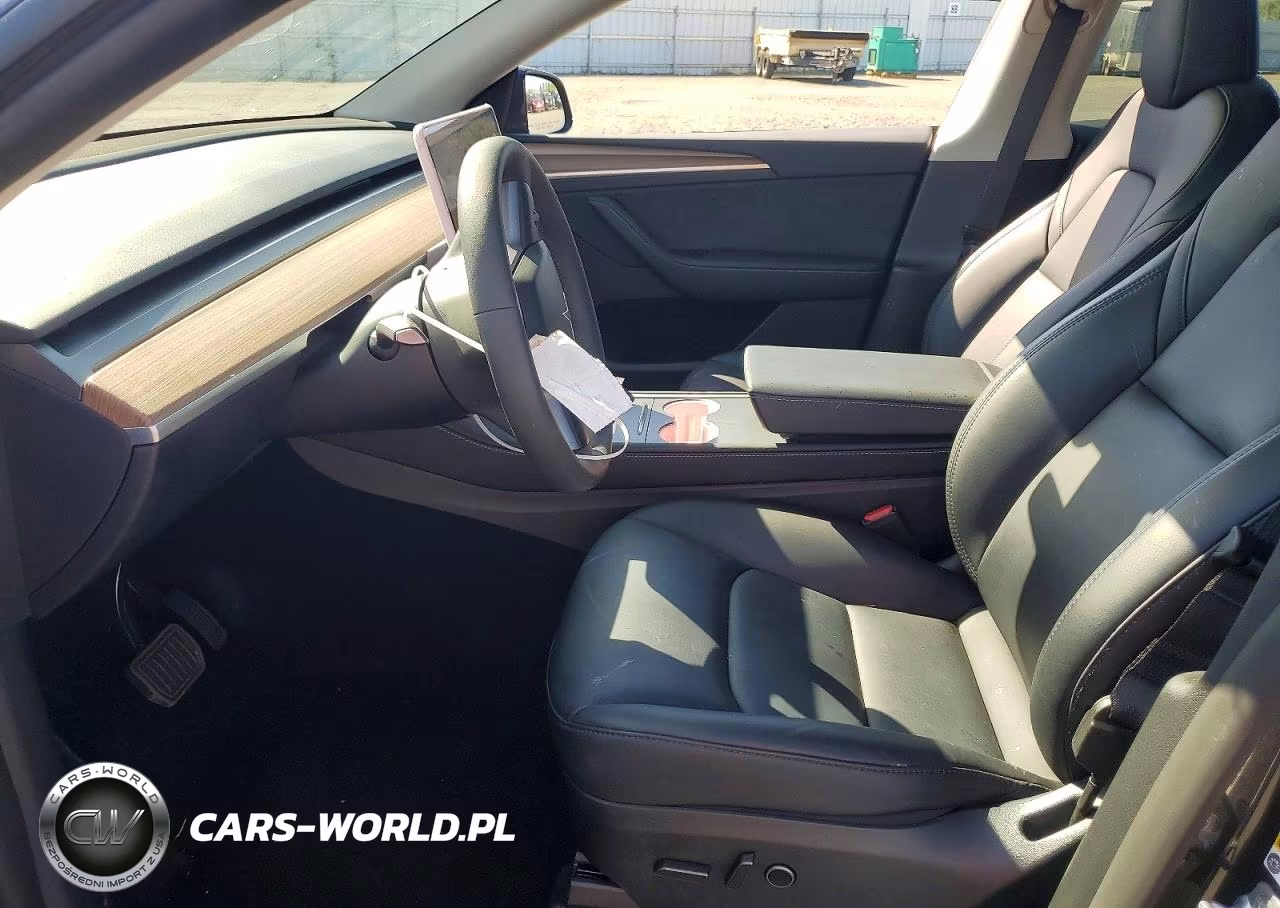 2025 Tesla Model Y VIN:7SAYGDEE1SF281758 - 7