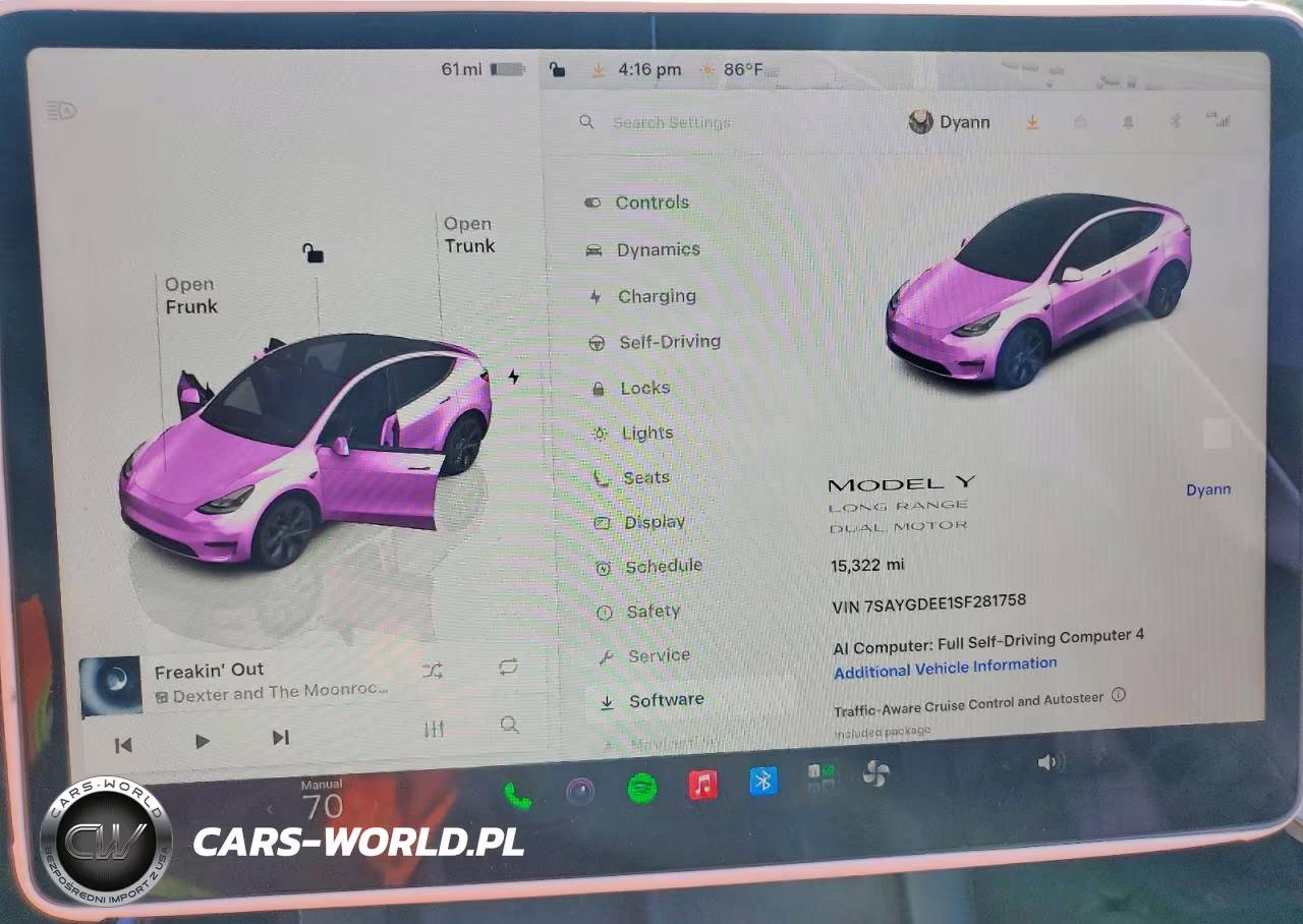 2025 Tesla Model Y VIN:7SAYGDEE1SF281758 - 9