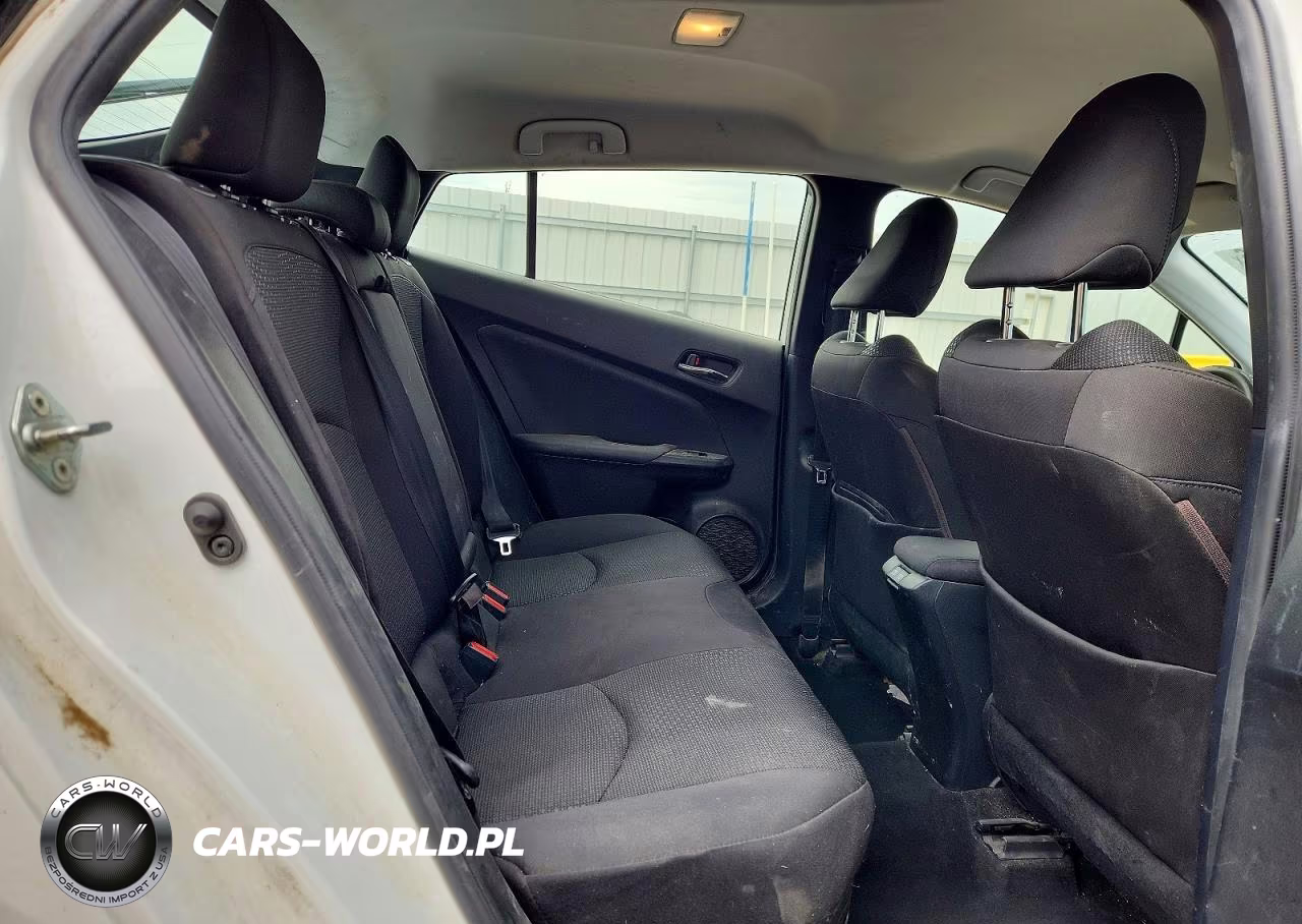 2020 Toyota Prius Le VIN:JTDKARFU7L3110017 - 10