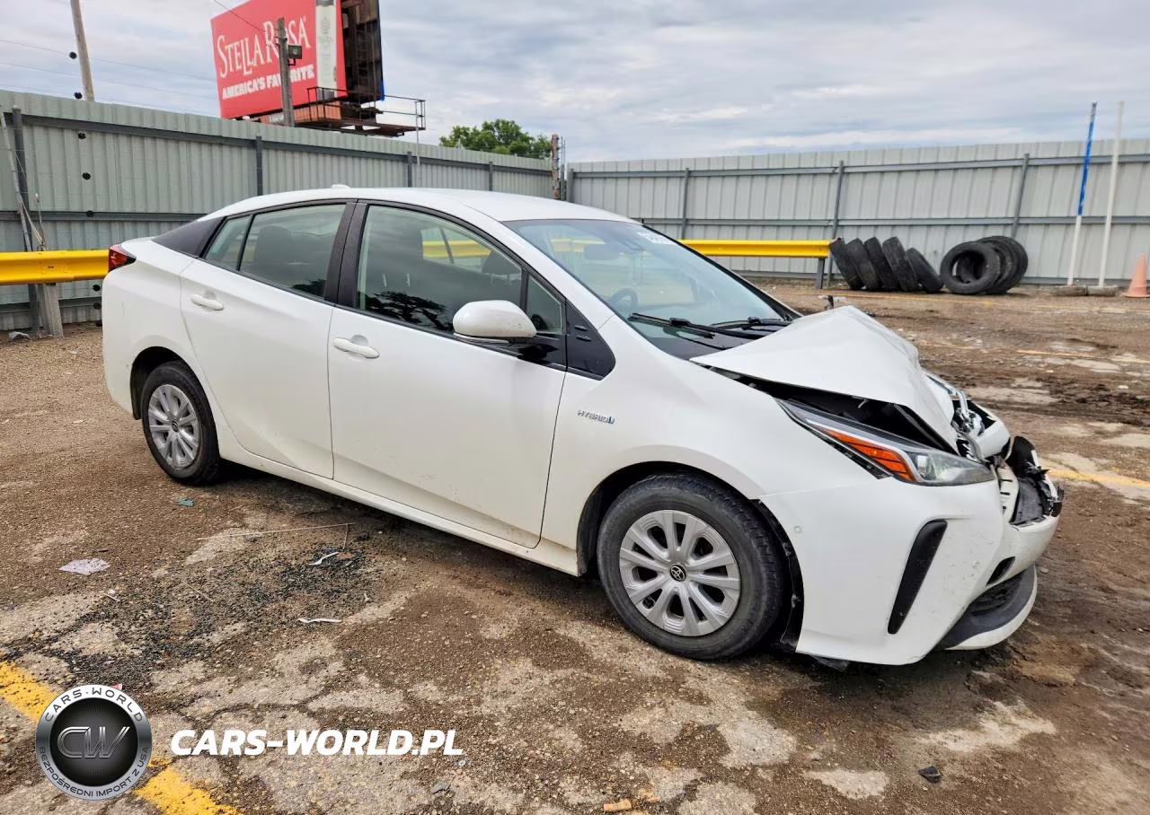 2020 Toyota Prius Le VIN:JTDKARFU7L3110017 - 4