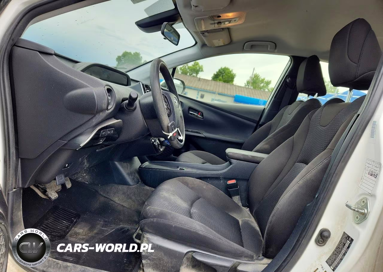 2020 Toyota Prius Le VIN:JTDKARFU7L3110017 - 7