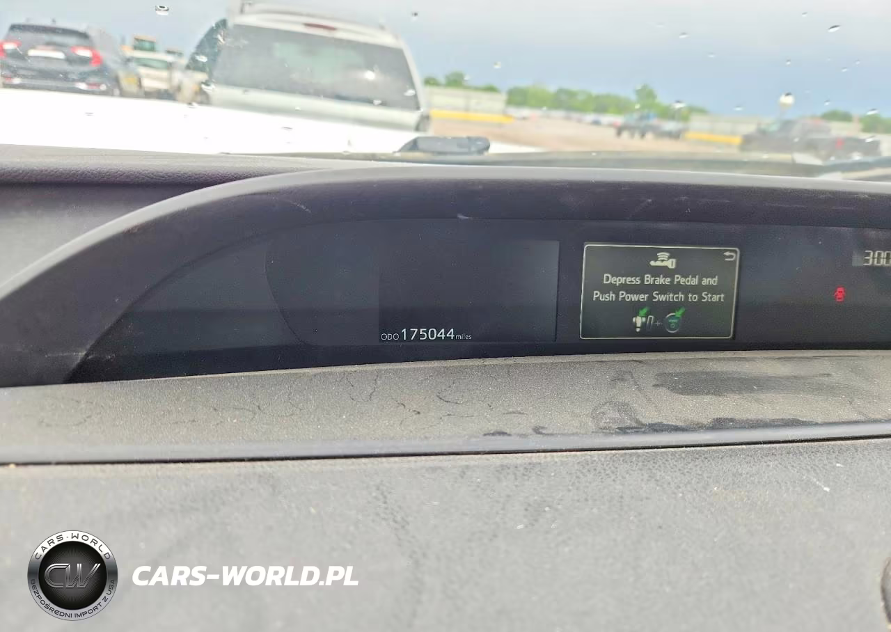 2020 Toyota Prius Le VIN:JTDKARFU7L3110017 - 9