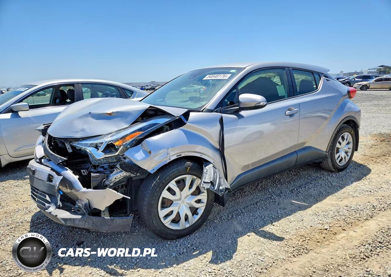 2019 Toyota C-Hr Le – zdjęcie 1 z 13