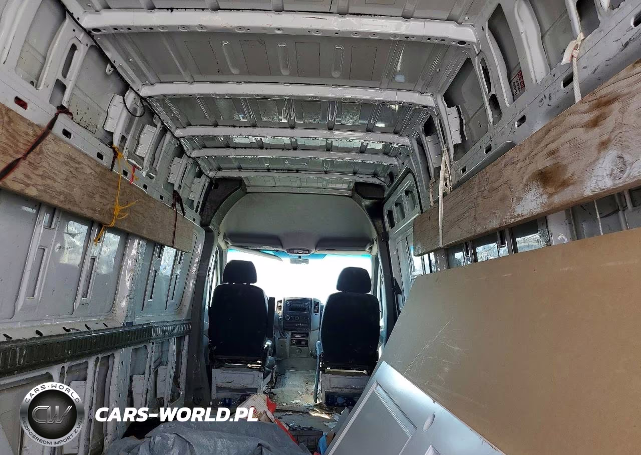 2013 Mercedes-Benz Sprinter 2500 VIN:WD3PE8CC6D5754642 - 10