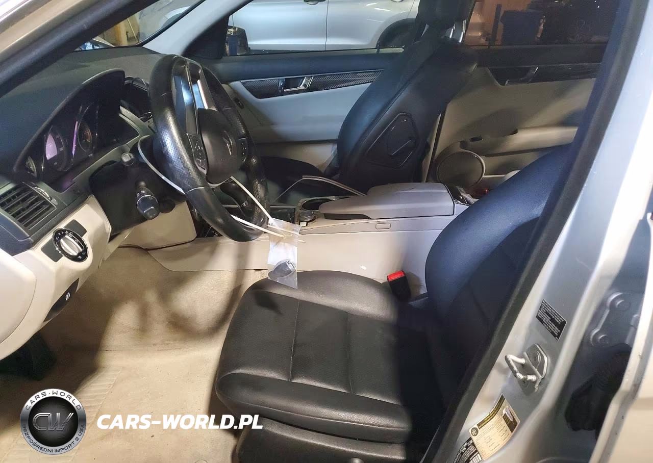 2010 Mercedes-Benz C 300 4Matic VIN:WDDGF8BBXAF448714 - 7