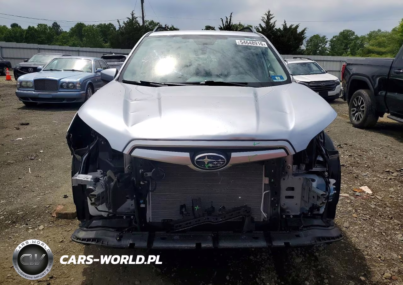 2020 Subaru Forester Premium VIN:JF2SKAJCXLH480699 - 5