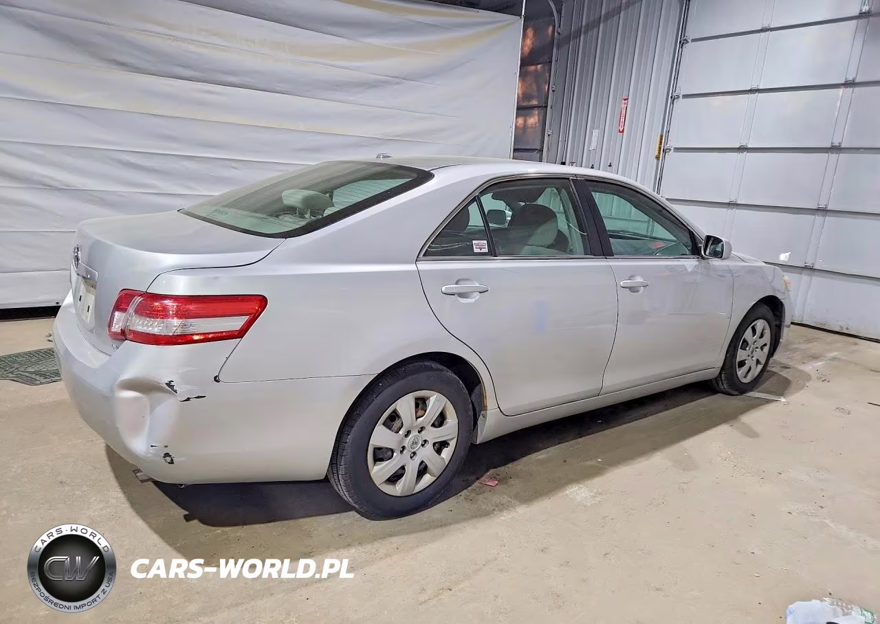 2010 Toyota Camry Le VIN:4T4BF3EKXAR050189 - 3