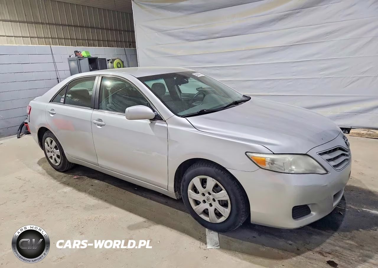 2010 Toyota Camry Le VIN:4T4BF3EKXAR050189 - 4