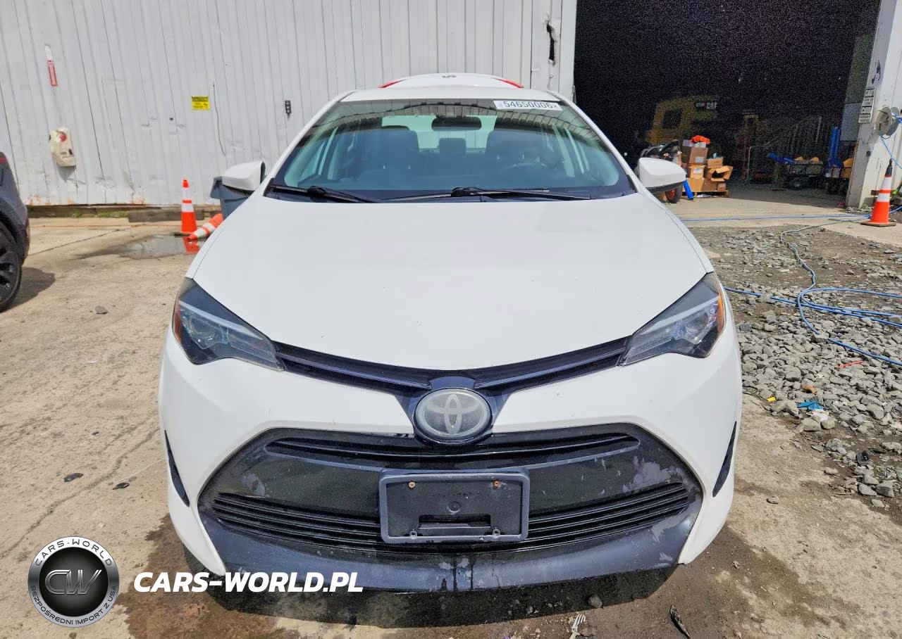 2018 Toyota Corolla Le VIN:2T1BURHE5JC069274 - 5
