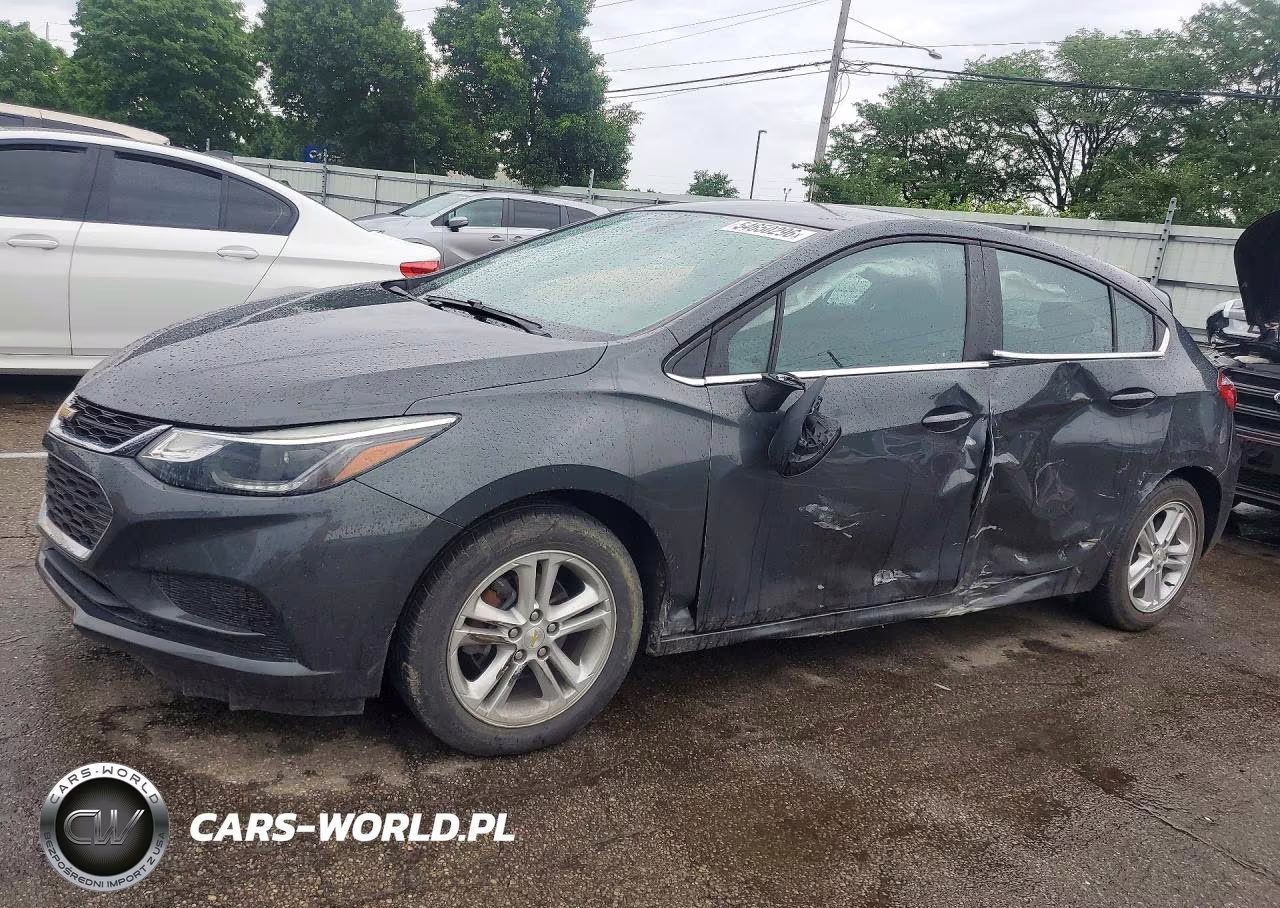2017 Chevrolet Cruze Lt – zdjęcie 1 z 12