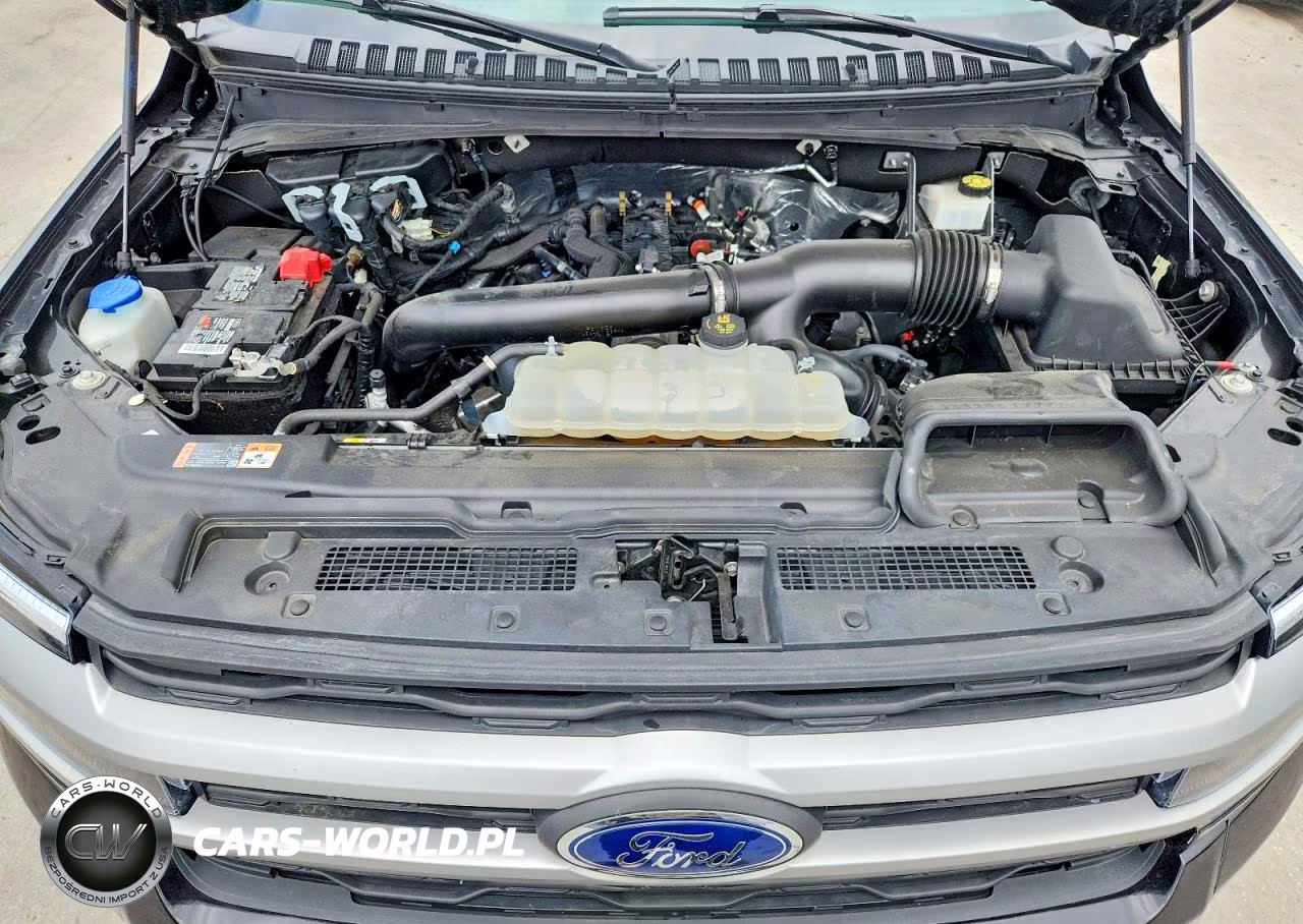 2024 Ford Expedition Xlt VIN:1FMJU1J84REA41892 - 12