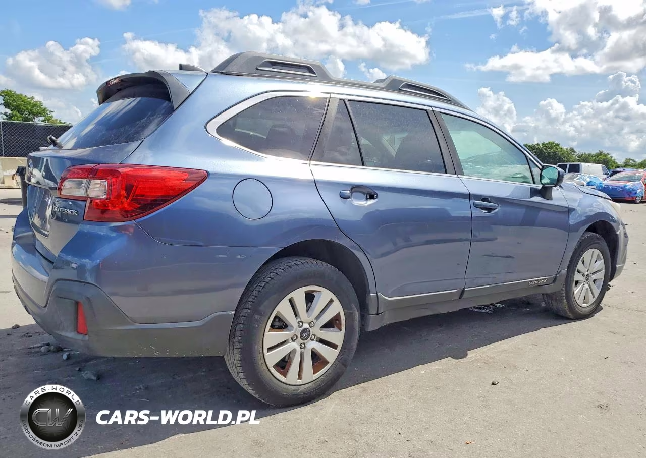 2018 Subaru Outback 2.5I Premium VIN:4S4BSACCXJ3255510 - 3