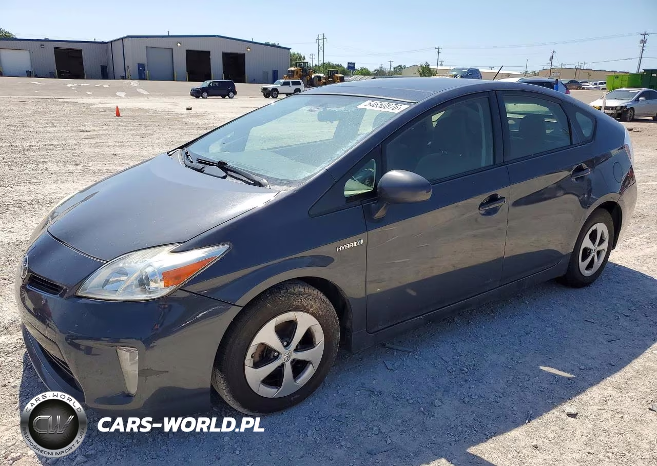2013 Toyota Prius Three – zdjęcie 1 z 12