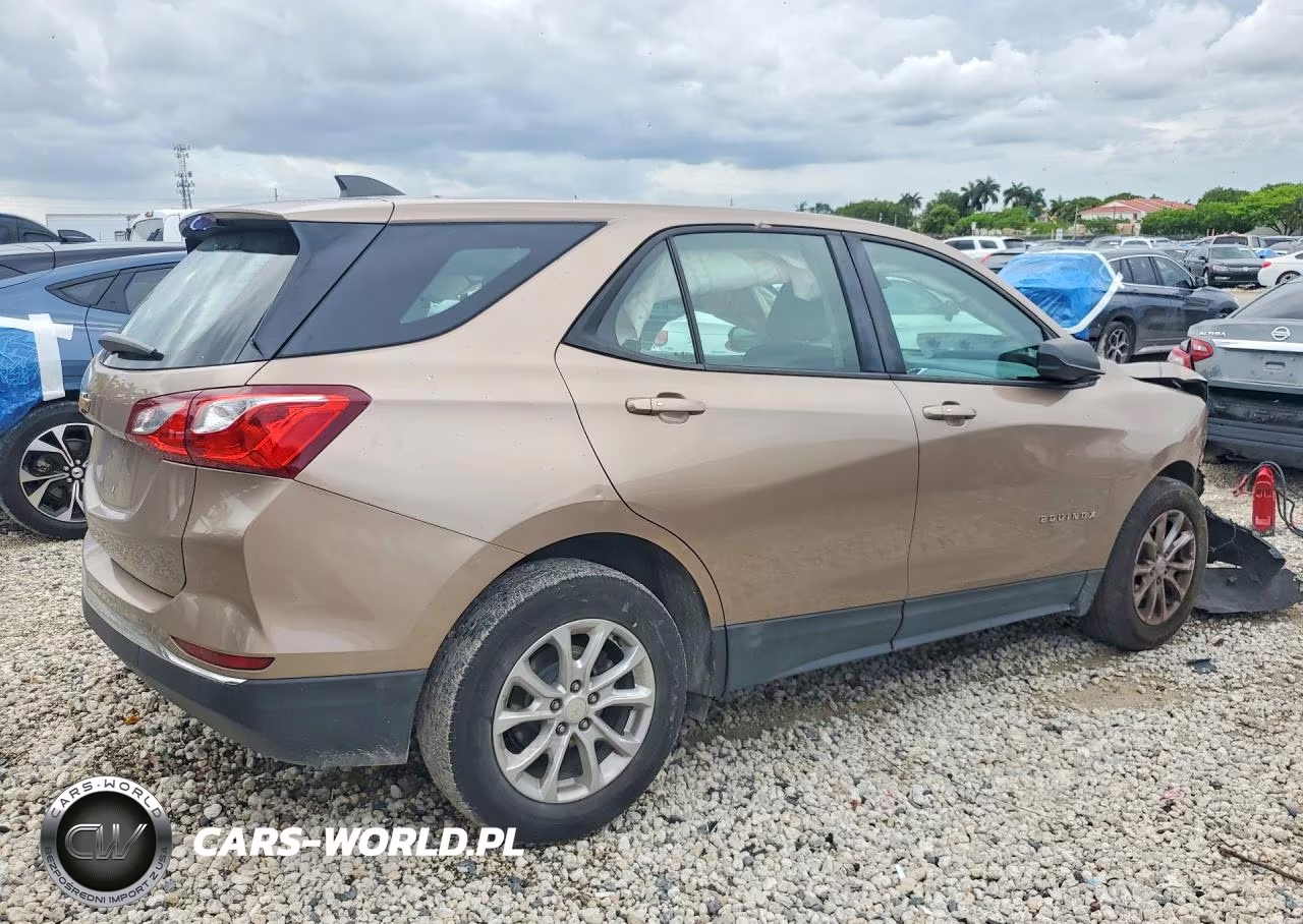 2018 Chevrolet Equinox Ls VIN:2GNAXHEV4J6327794 - 3