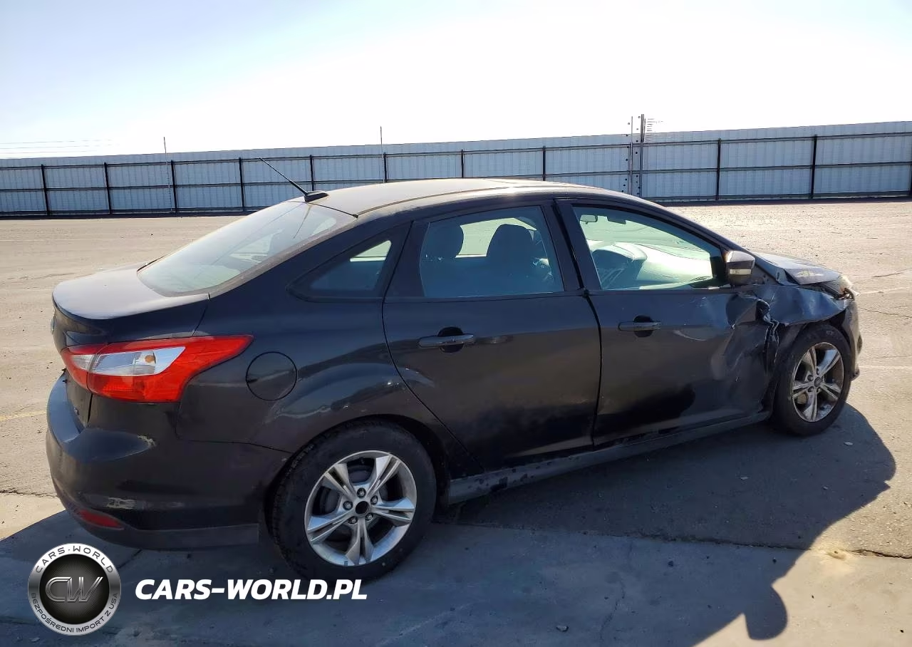 2014 Ford Focus Se VIN:1FADP3F20EL150418 - 3