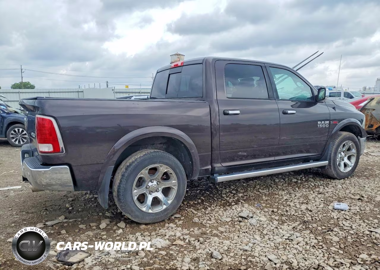 2016 Ram 1500 Laramie VIN:1C6RR7NM5GS316985 - 3