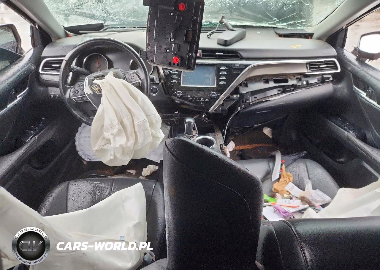 2018 Toyota Camry Xse VIN:4T1B61HK0JU075533 - 8