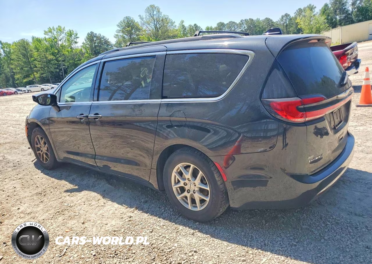 2022 Chrysler Pacifica Touring L VIN:2C4RC1BG1NR195327 - 2