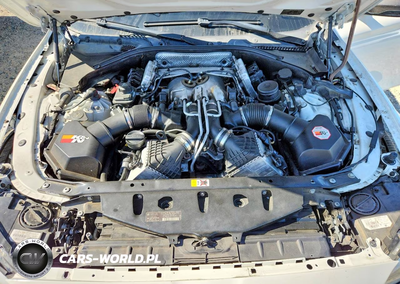 2013 BMW Motorrad M5 VIN:WBSFV9C58DC773304 - 11