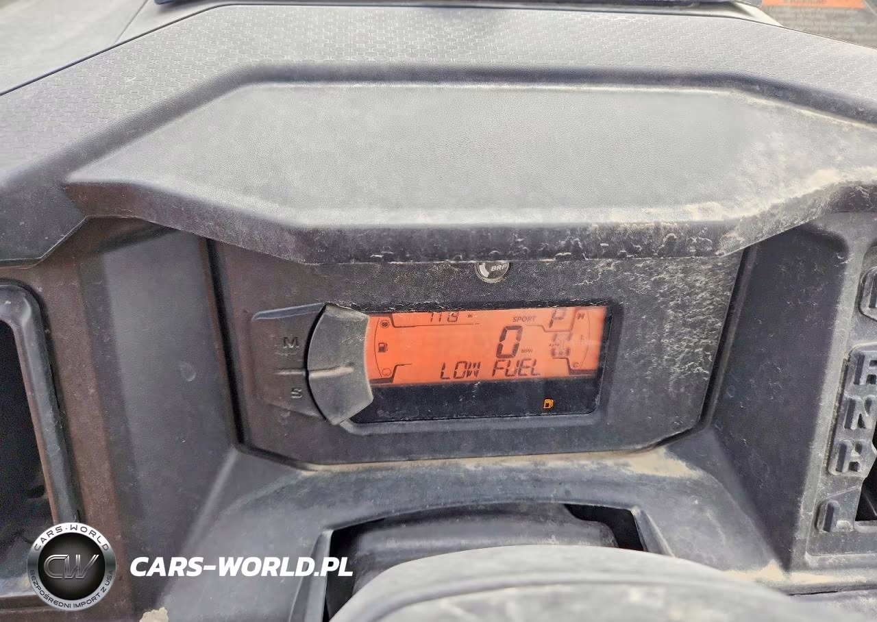 2026 Can-Am Defender Utility Vehicle VIN:3JBKAAX40TK000021 - 8