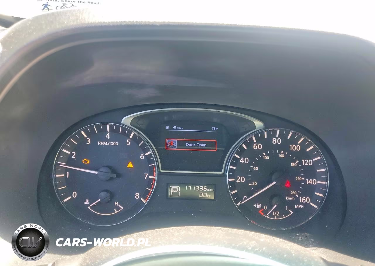 2014 Nissan Pathfinder S VIN:5N1AR2MNXEC646756 - 9
