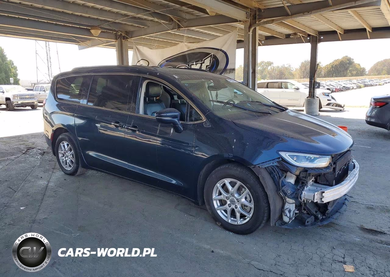 2021 Chrysler Pacifica Touring L VIN:2C4RC1BG4MR601485 - 4